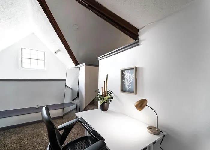Bamboo Retreat- Private Parking -new Reno -central * Columbus